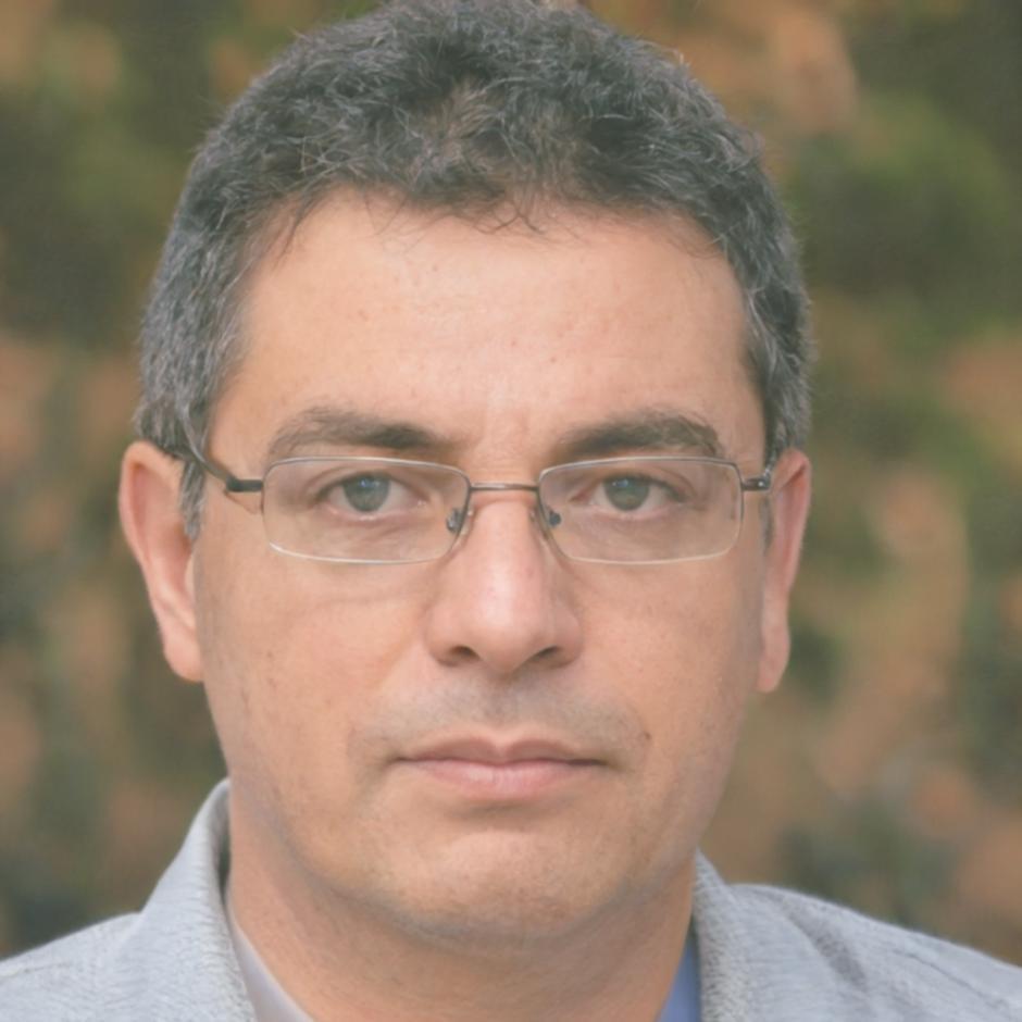 Instructor Branimir Kovačević with years of experience in business finance and budget management